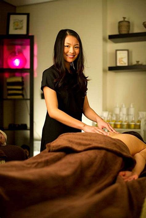 Intimate massage Prostitute Toyoshina